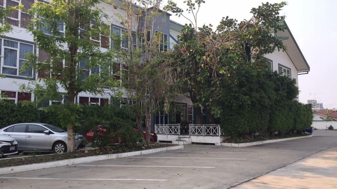 Hotel The Zell Buriram Exterior foto